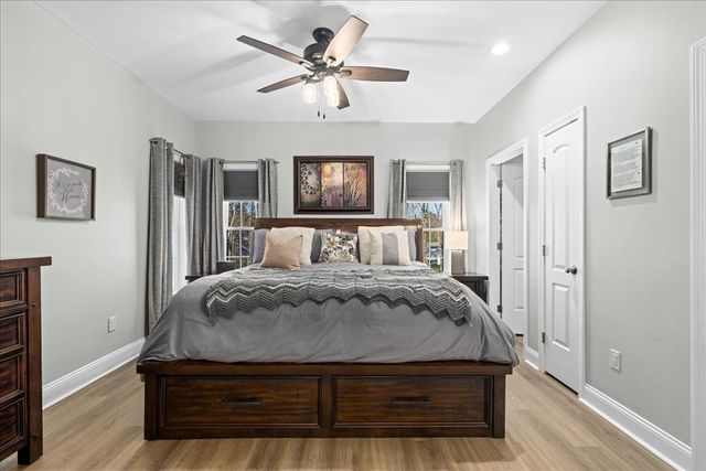 8 Tea Party Drive, Uxbridge, MA 01569