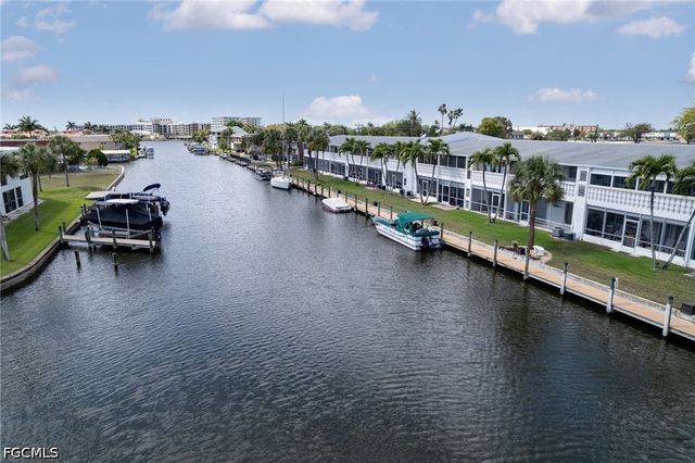 708 Victoria DR 105, Cape Coral, FL 33904