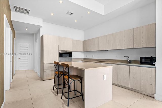 4111 S Ocean Drive 201, Hollywood, FL 33019