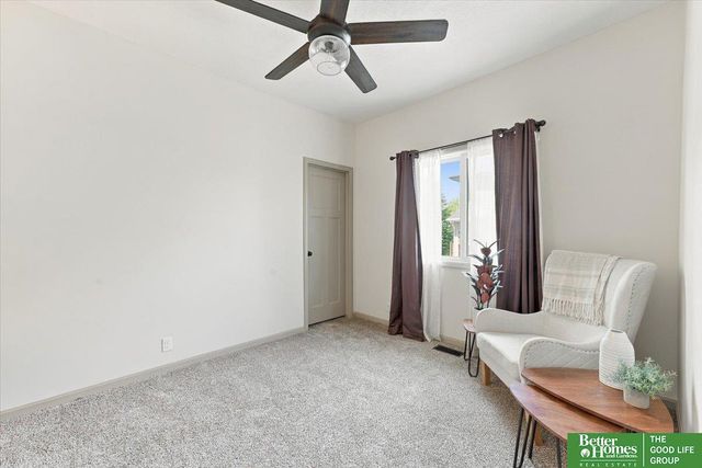 12504 S 81 Avenue, Papillion, NE 68046