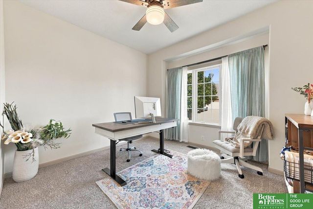 12504 S 81 Avenue, Papillion, NE 68046
