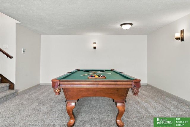 12504 S 81 Avenue, Papillion, NE 68046