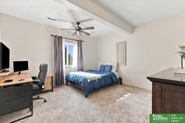 12504 S 81 Avenue, Papillion, NE 68046
