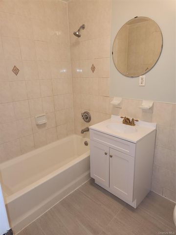 12 East 29th Street E, Brooklyn, NY 11226