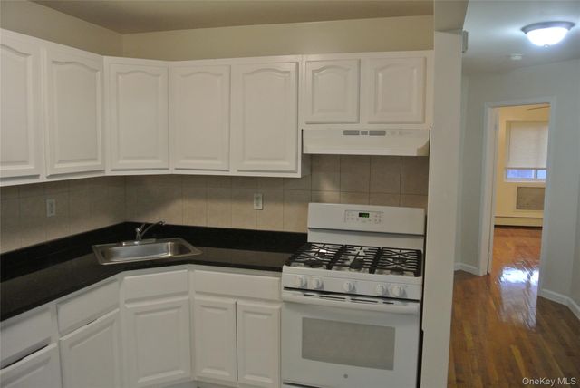 12 East 29th Street E, Brooklyn, NY 11226