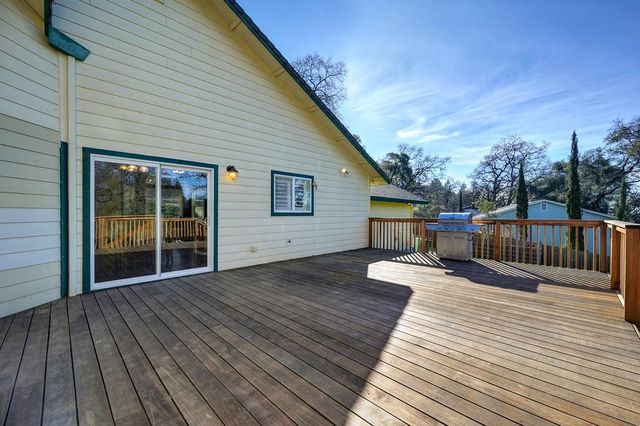 4830 Tomandee Ln, Shingle Springs, CA 95682