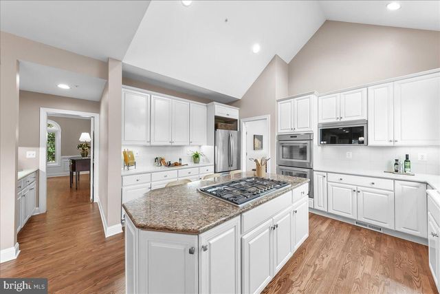 3507 RUNNYMEADE DR, Newtown Square, PA 19073