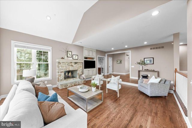 3507 RUNNYMEADE DR, Newtown Square, PA 19073