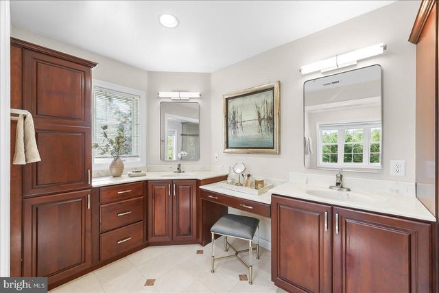 3507 RUNNYMEADE DR, Newtown Square, PA 19073