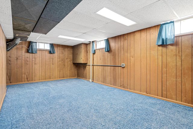 1014 Idaho Avenue W, Saint Paul, MN 55117