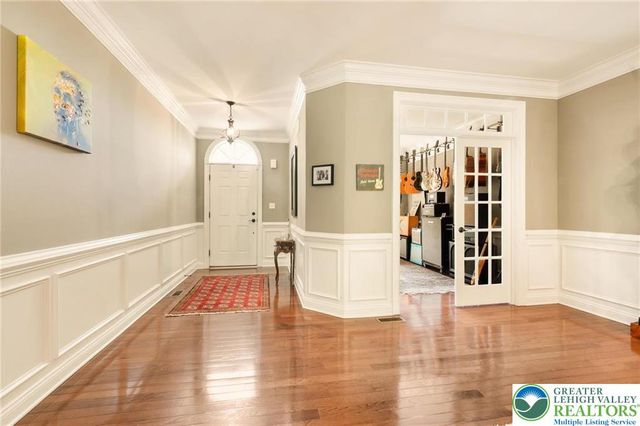 1970 Carriage Knoll Drive, Bethlehem City, PA 18015