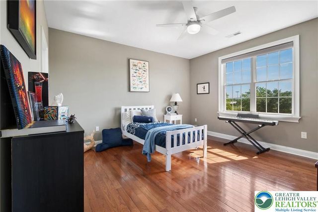 1970 Carriage Knoll Drive, Bethlehem City, PA 18015