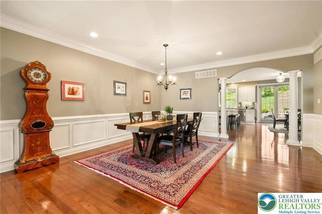 1970 Carriage Knoll Drive, Bethlehem City, PA 18015