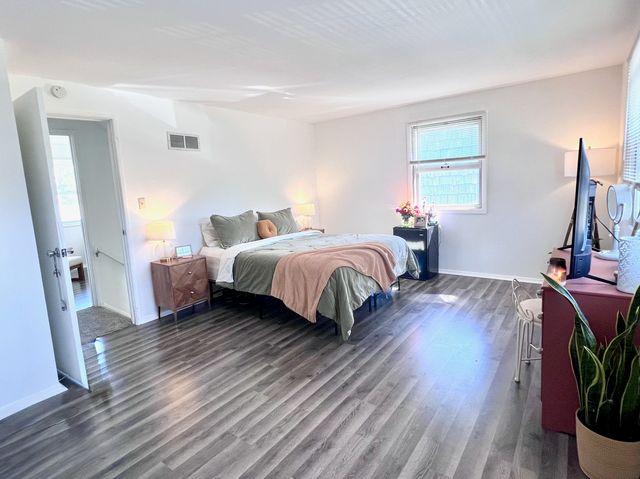 2613 Hawthorne Drive, Bettendorf, IA 52722