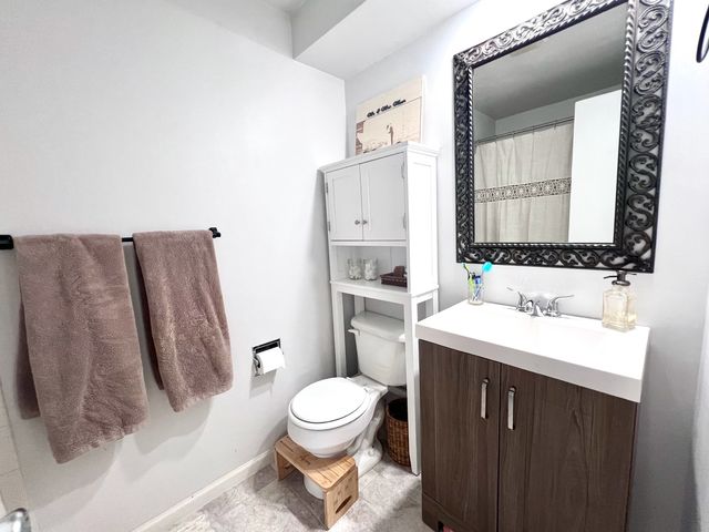 2613 Hawthorne Drive, Bettendorf, IA 52722