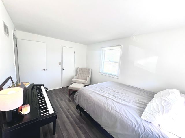 2613 Hawthorne Drive, Bettendorf, IA 52722