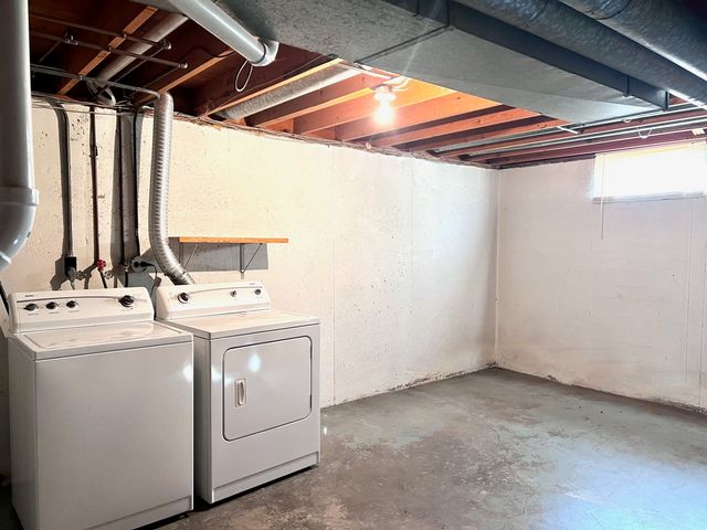 2613 Hawthorne Drive, Bettendorf, IA 52722