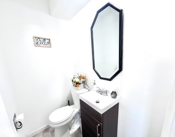 2613 Hawthorne Drive, Bettendorf, IA 52722