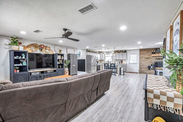 201 Flowers Rd, Big Spring, TX 79720