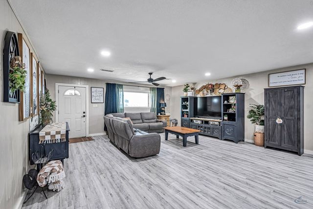 201 Flowers Rd, Big Spring, TX 79720