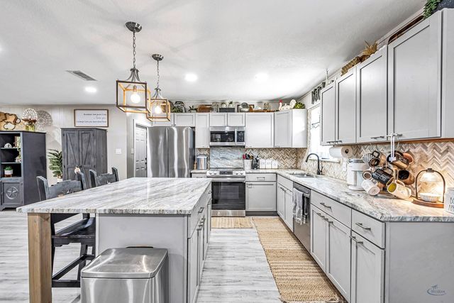 201 Flowers Rd, Big Spring, TX 79720