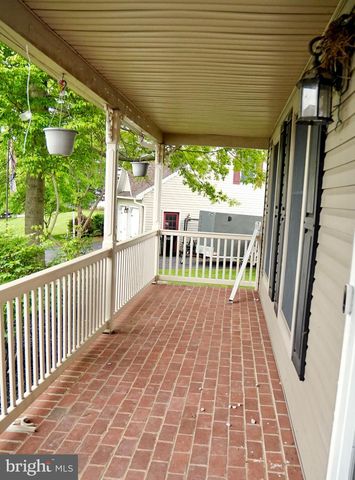 69 ENGLISH DR, Palmyra, PA 17078