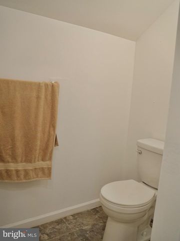 69 ENGLISH DR, Palmyra, PA 17078