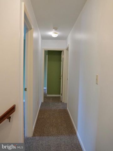 69 ENGLISH DR, Palmyra, PA 17078