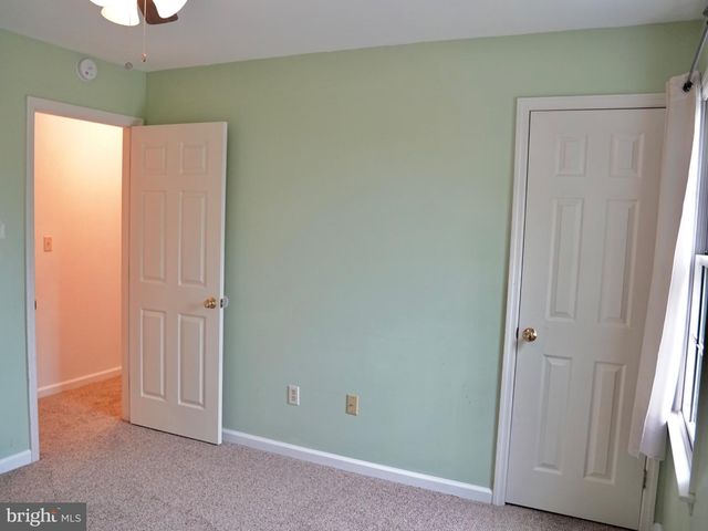69 ENGLISH DR, Palmyra, PA 17078