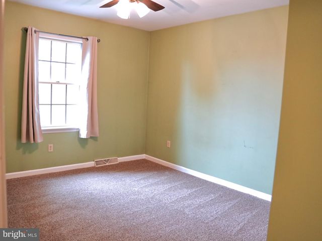 69 ENGLISH DR, Palmyra, PA 17078