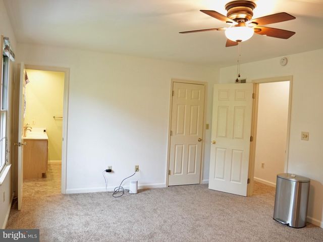 69 ENGLISH DR, Palmyra, PA 17078