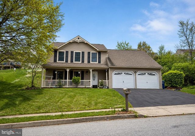69 ENGLISH DR, Palmyra, PA 17078