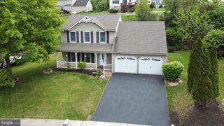 69 ENGLISH DR, Palmyra, PA 17078