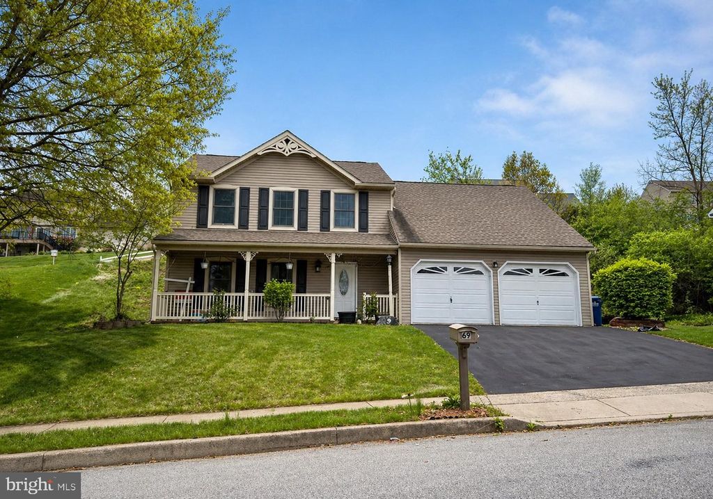 69 ENGLISH DR, Palmyra, PA 17078