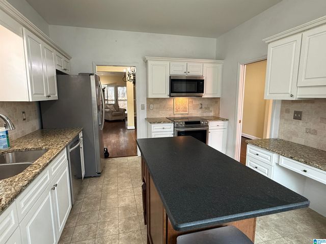 143 SOUTHLAKE LANE, Hoover, AL 35244