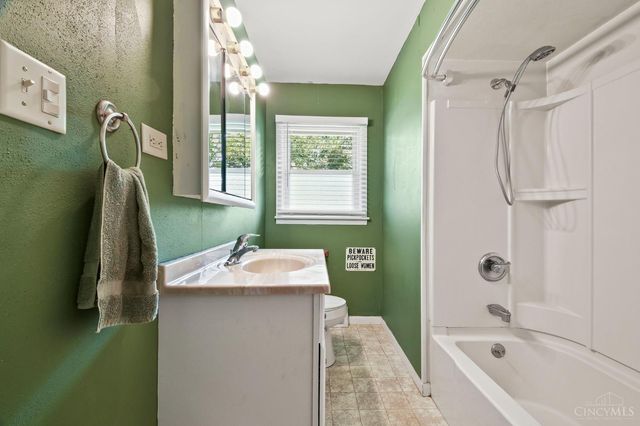 100 Arcadia Drive, Middletown, OH 45042