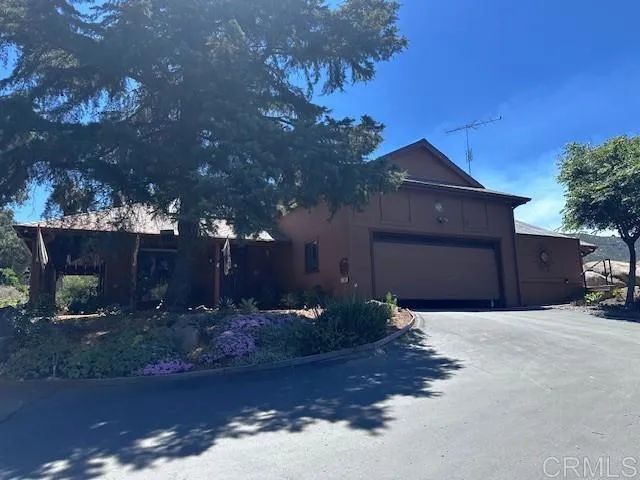12993 Old Barona Road, Lakeside, CA 92040