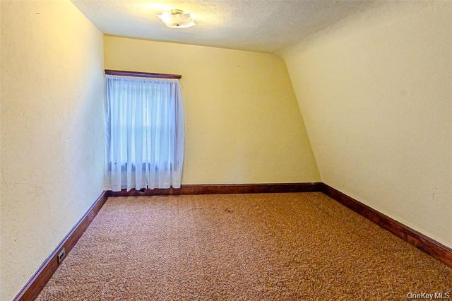 630 New Suffolk Road, Cutchogue, NY 11935