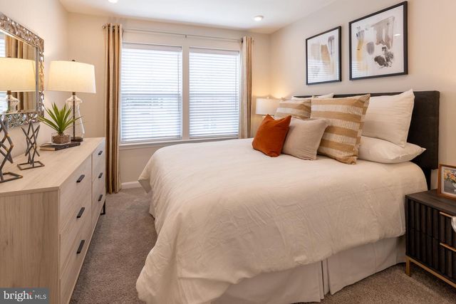 8280 LONGFORD RD, Millersville, MD 21108