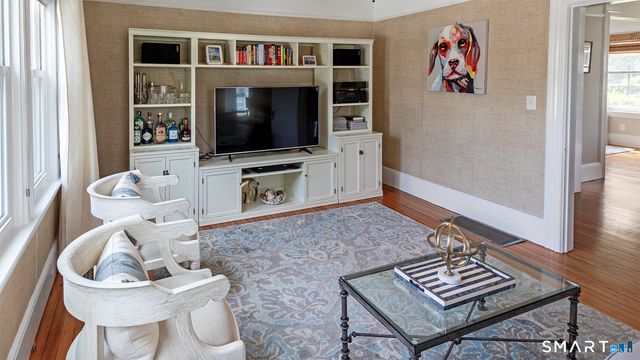 223 West Avenue, Darien, CT 06820
