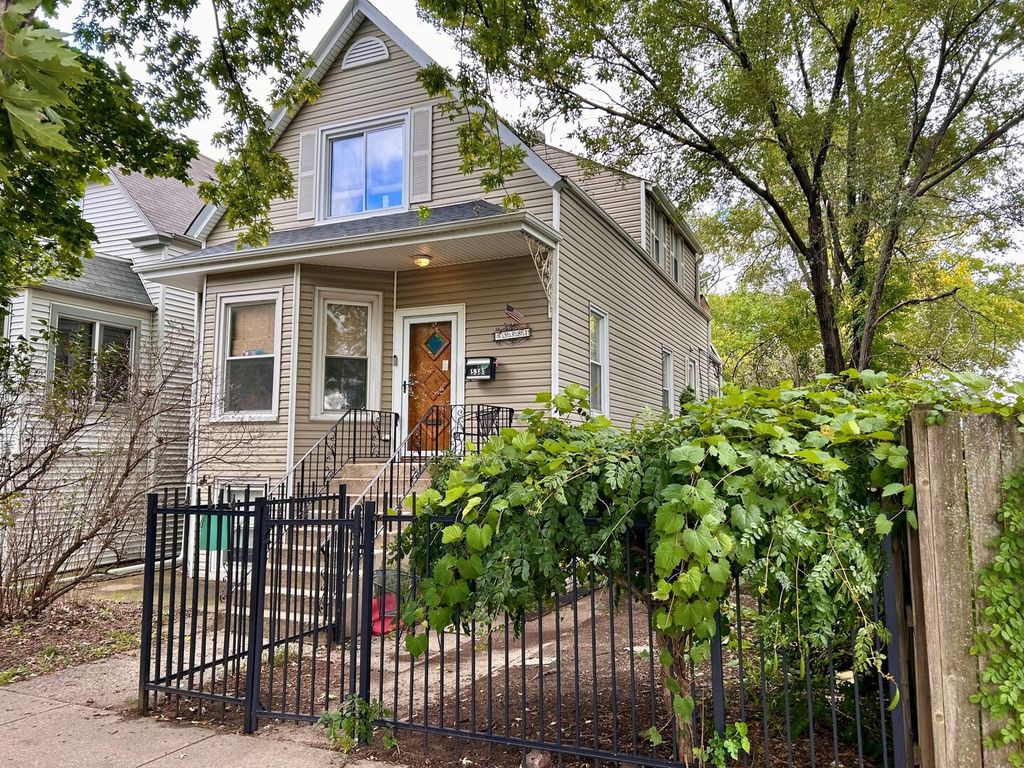 5381 N Bowmanville Avenue, Chicago, IL 60625 — exterior