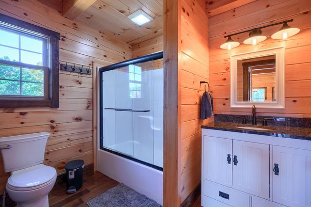 8301 Voris Road, Logan, OH 43138