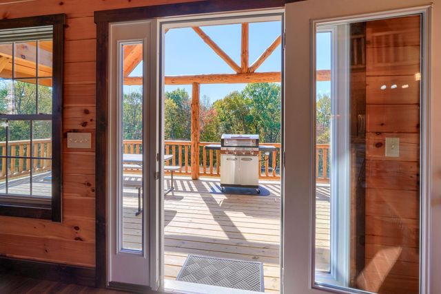 8301 Voris Road, Logan, OH 43138