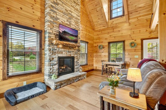 8301 Voris Road, Logan, OH 43138