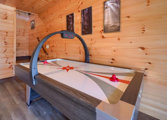 8301 Voris Road, Logan, OH 43138