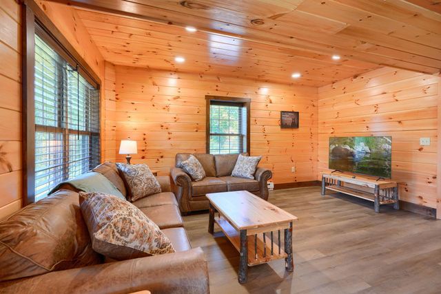 8301 Voris Road, Logan, OH 43138