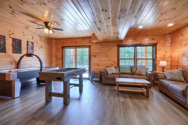 8301 Voris Road, Logan, OH 43138