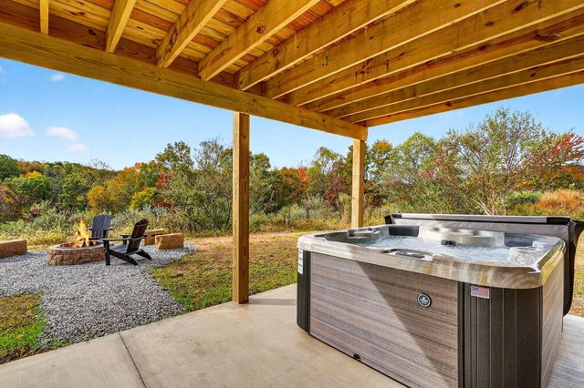 8301 Voris Road, Logan, OH 43138