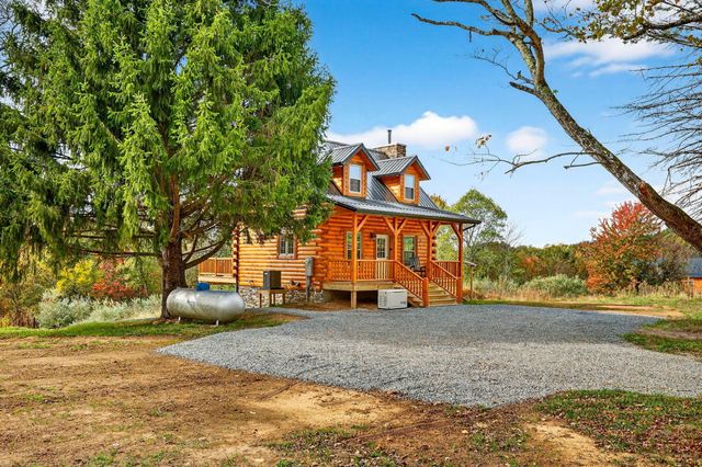 8301 Voris Road, Logan, OH 43138