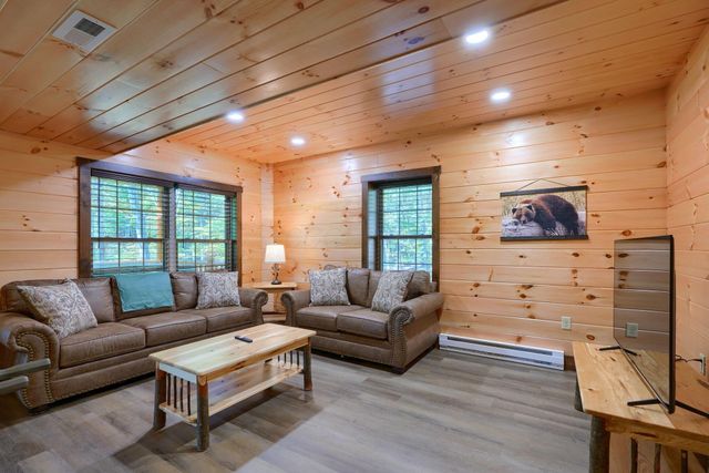 8301 Voris Road, Logan, OH 43138